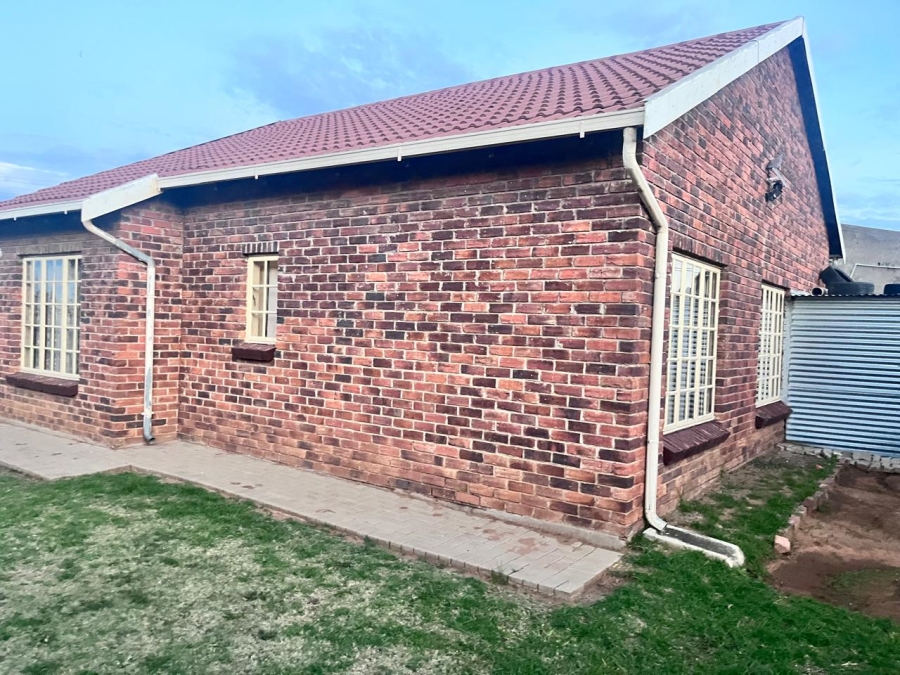 3 Bedroom Property for Sale in Mangaung Free State